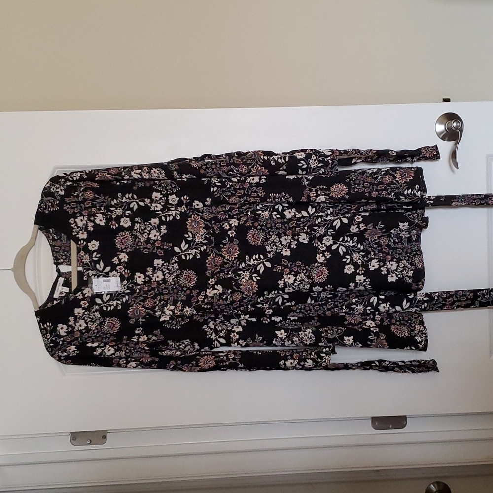 New floral dress in size Large